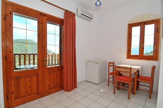 Komninos Rooms Panagia  Phòng bức ảnh