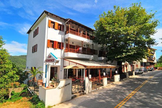 Komninos Rooms Panagia  Ngoại thất bức ảnh
